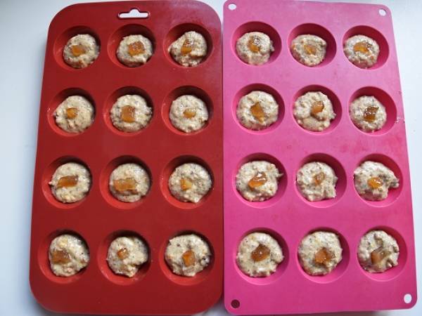 Amaretti aux noisettes et confiture de clémentine, sans farine et sans beurre - Préparation etape 3