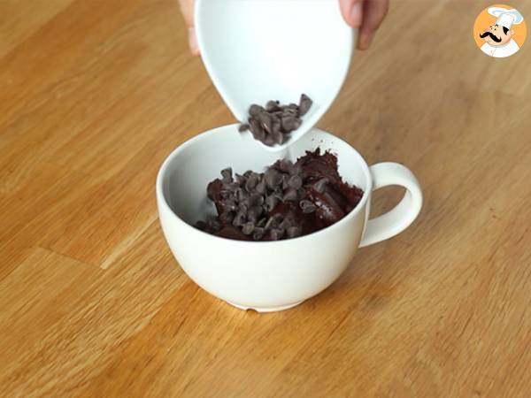 Mug cake au chocolat et au beurre de cacahuètes - Préparation etape 2