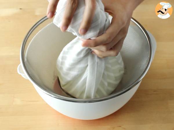 Fromage frais maison type Philadelphia- 2 ingrédients - Préparation etape 4