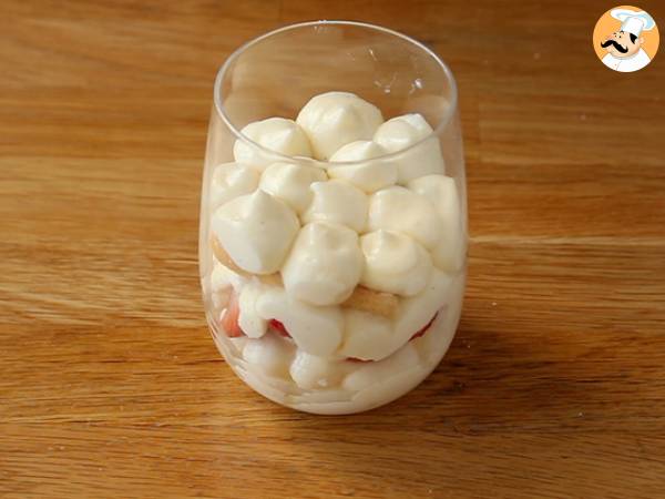 Verrines tiramisu aux fraises bien frais - Préparation etape 5