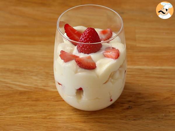 Verrines tiramisu aux fraises bien frais - Préparation etape 6