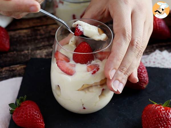 Verrines tiramisu aux fraises bien frais - Préparation etape 7