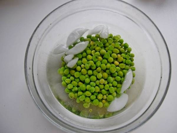 Tarte aux orties et petits pois, végétarien - Préparation etape 2