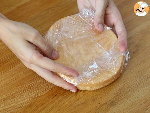 Layer cake aux fraises et crème mascarpone - Préparation etape 5