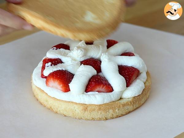 Layer cake aux fraises et crème mascarpone - Préparation etape 9