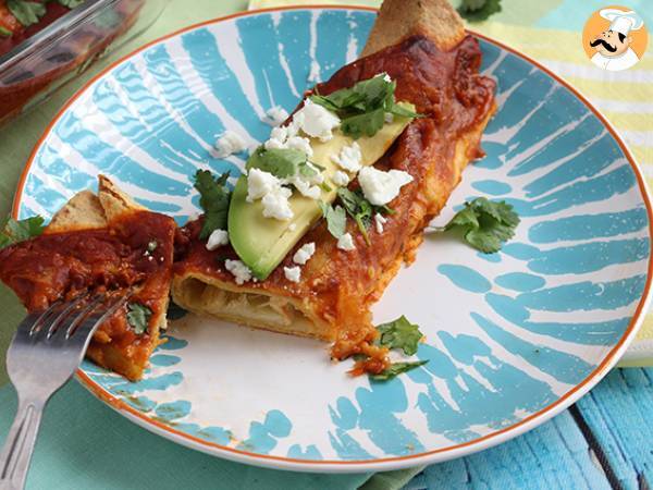 Enchiladas au poulet et sauce tomate piquante - Préparation etape 8