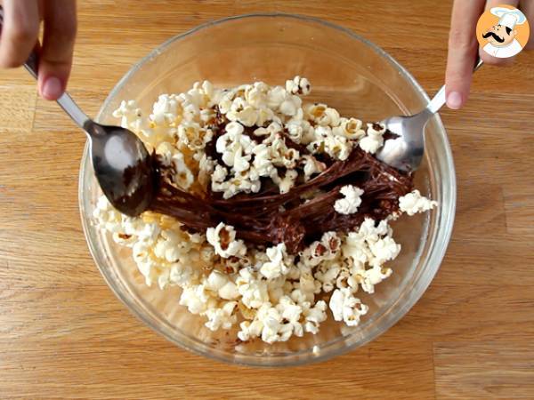 Pop corn au chocolat et aux marshmallows - Préparation etape 5