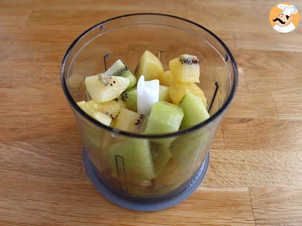 Sorbet au kiwi hyper facile à faire et sans sorbetière - Préparation etape 1