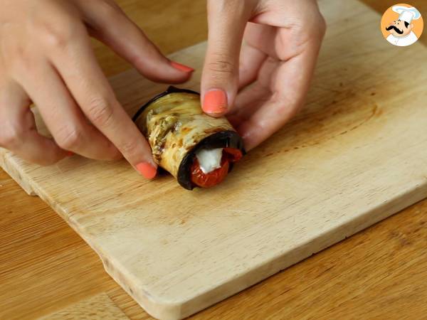 Roulés d'aubergine à la parmigiana - Préparation etape 3