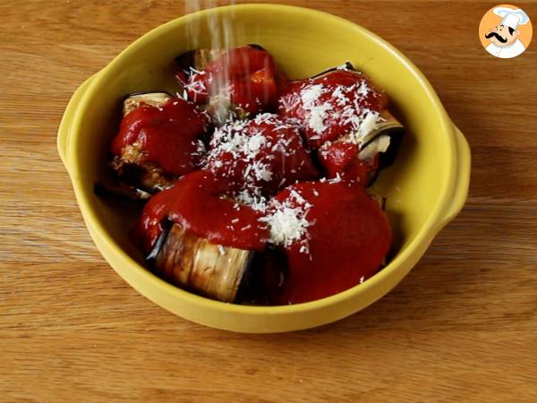 Roulés d'aubergine à la parmigiana - Préparation etape 4