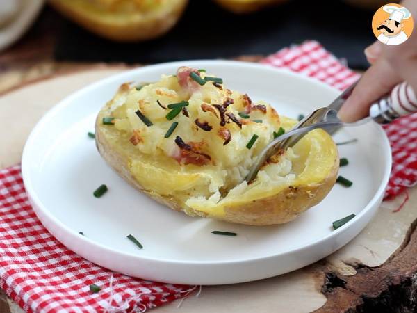 Pommes de terre au four farcies aux lardons et fromage - Préparation etape 5