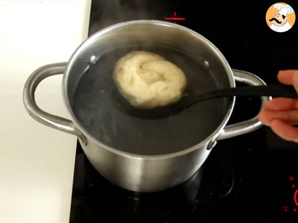 Bretzels mozzarella et romarin - Préparation etape 6