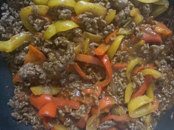 Quesadillas au boeuf et aux poivrons - Préparation etape 2