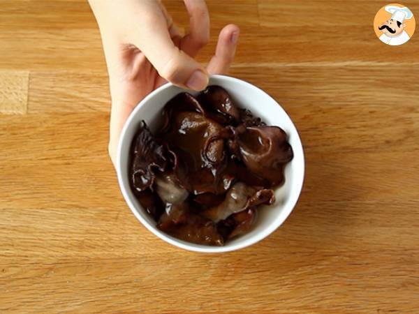 Nems aux crevettes et champignons - Préparation etape 1