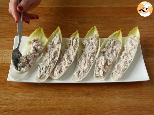 Barquettes d'endives garnies de thon - Préparation etape 2