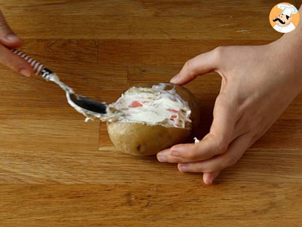 Pommes de terre farcies au saumon fumé et fromage frais - Préparation etape 3