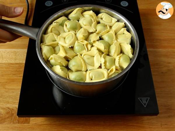 Salade de tortellini au pesto - Préparation etape 1