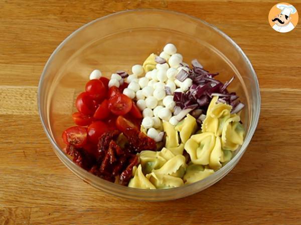 Salade de tortellini au pesto - Préparation etape 2