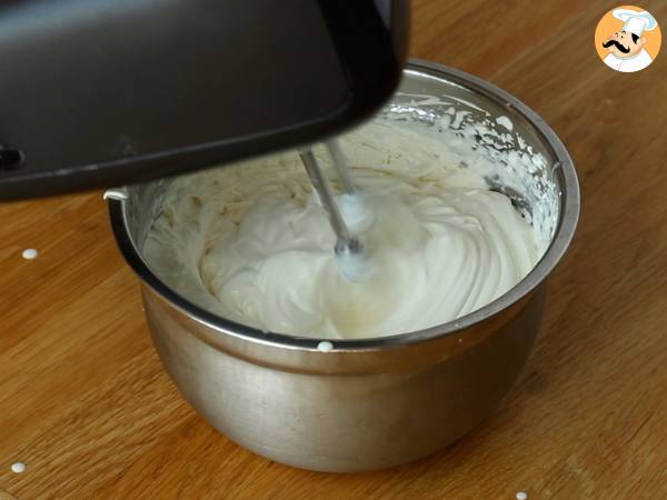 Cheesecake sans cuisson au Kinder Bueno fabuleux - Préparation etape 2