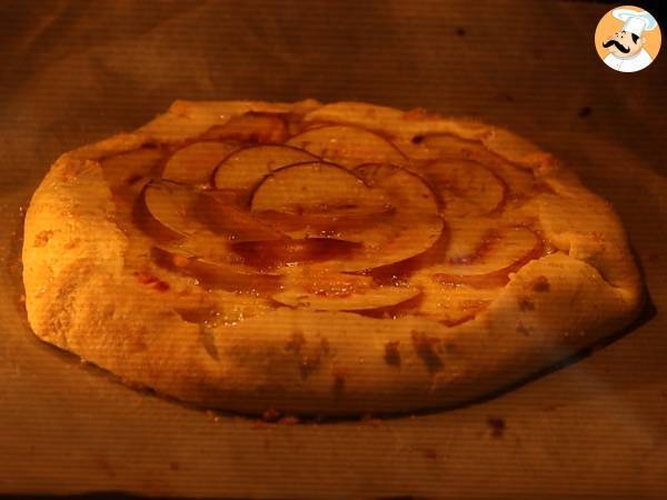 Tarte rustique aux pêches et romarin - Préparation etape 7