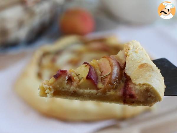 Tarte rustique aux pêches et romarin - Préparation etape 8