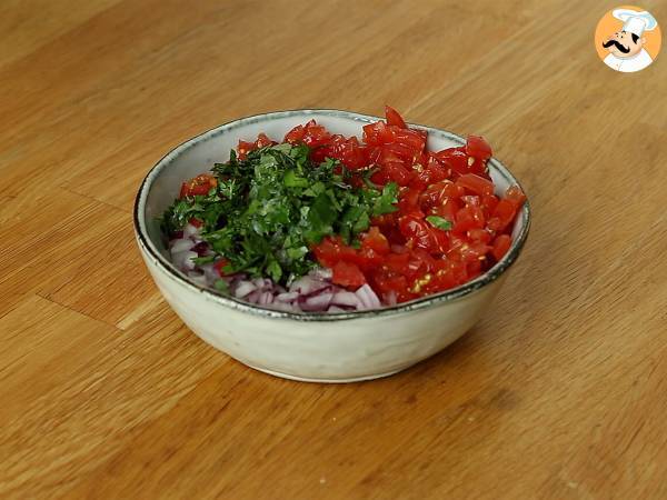 Pico de gallo et ses tortilla chips maison - Préparation etape 1