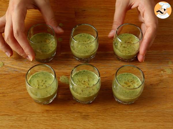 Ceviche d'huître: leche de tigre et fruit de la passion - Préparation etape 4