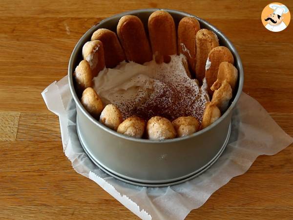 Charlotte façon tiramisu délicieuse et sans oeufs - Préparation etape 4