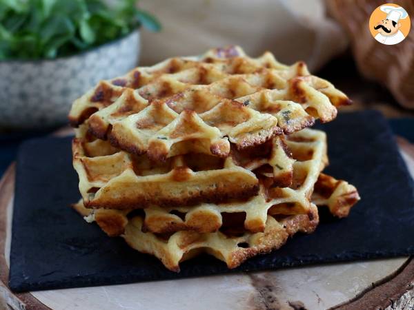 Sandwich de gaufres de pommes de terre à la raclette, le plat réconfortant par excellence - Préparation etape 5