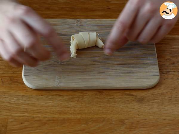 Croissants feuilletés à la béchamel, au jambon et au fromage - Préparation etape 3