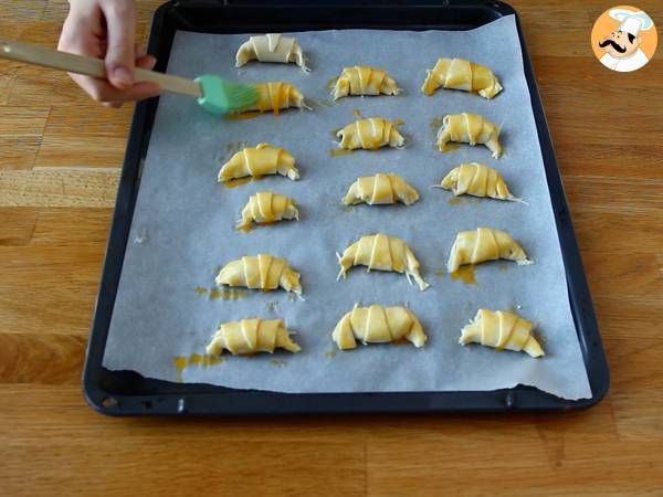 Croissants feuilletés à la béchamel, au jambon et au fromage - Préparation etape 4