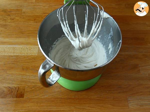 Roulé coco passion, parfait comme bûche de Noël - Préparation etape 4