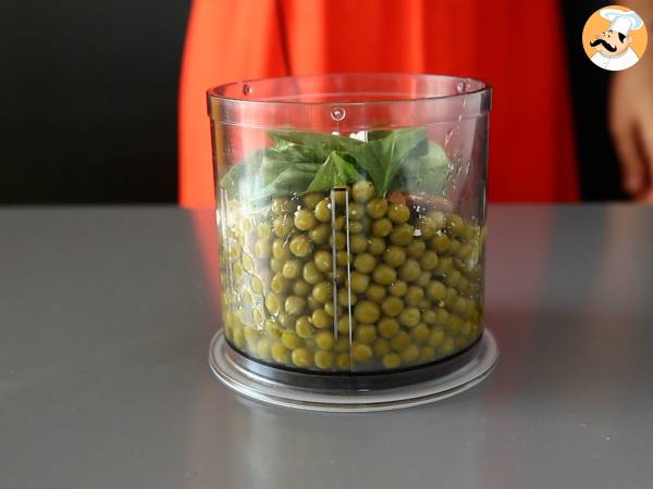 Tartinade de petits pois: parfaite pour accompagner une burrata bien crémeuse - Préparation etape 1