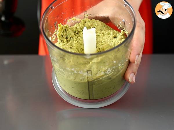 Tartinade de petits pois: parfaite pour accompagner une burrata bien crémeuse - Préparation etape 2