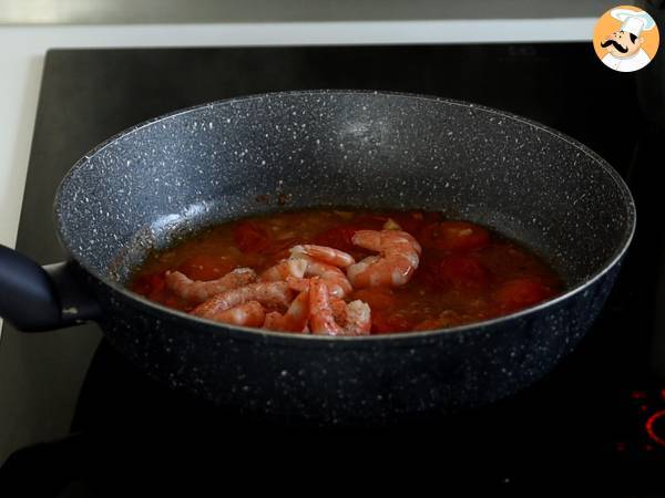 Pâtes spaghetti aux tomates et crevettes : la recette ultra facile qui plaira à tous - Préparation etape 3