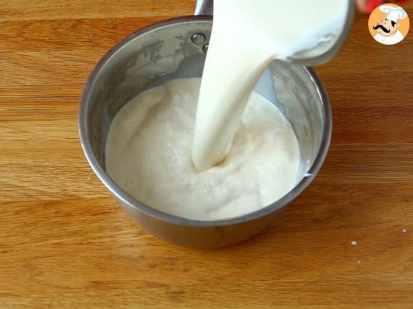 Panna cotta au coulis de fruits rouges - Préparation etape 2