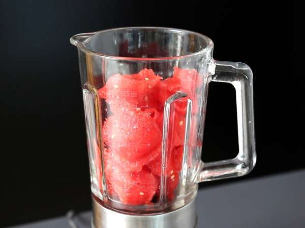 Frosé à la pastèque : le cocktail granité super rafraichissant avec du rosé ! - Préparation etape 2