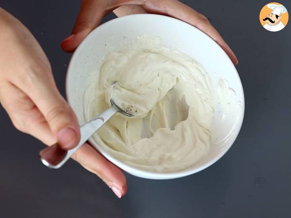 Flocon feuilleté au saumon et fromage frais, parfait pour picorer à l'apéro - Préparation etape 1
