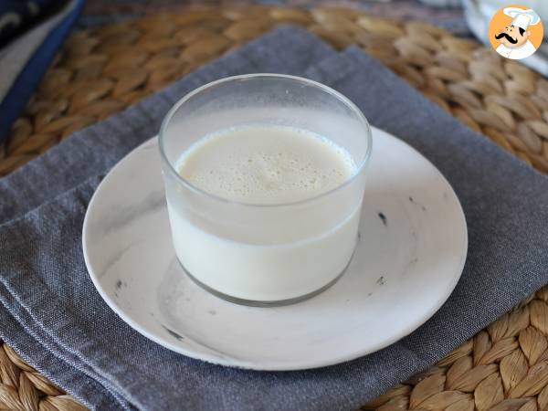 Panna cotta à la vanille, la recette basique pour préparer ce dessert à la maison - Préparation etape 5