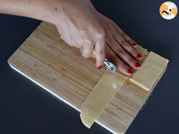 Caramelle, les ravioli en forme de bonbons, farce au potiron et à la ricotta - Préparation etape 9