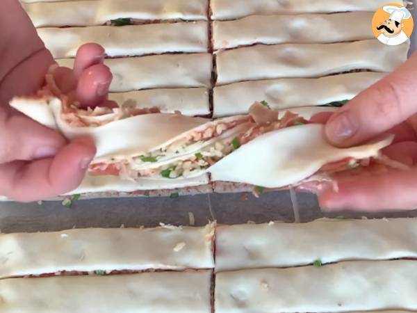 Maxi torsades feuilletées (tomate, jambon, mozzarella, persil) - Préparation etape 5