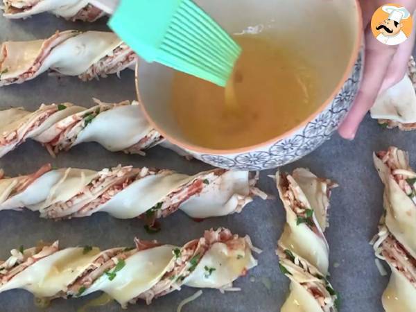 Maxi torsades feuilletées (tomate, jambon, mozzarella, persil) - Préparation etape 6