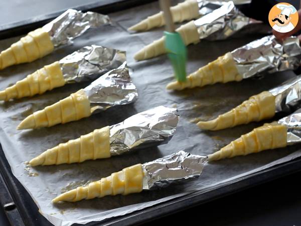 Carottes feuilletées trop mignonnes pour l'apéro de Pâques: fromage de chèvre et tomates séchées - Préparation etape 4