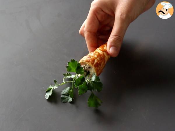 Carottes feuilletées trop mignonnes pour l'apéro de Pâques: fromage de chèvre et tomates séchées - Préparation etape 7