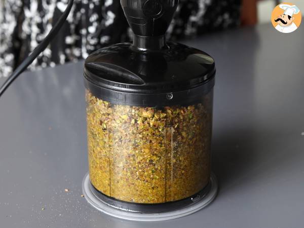 Pesto de pistaches, la sauce facile et savoureuse - Préparation etape 2