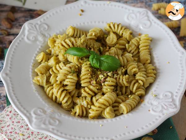 Pâtes au pesto de pistache, une recette délicieuse et facile à préparer - Préparation etape 4