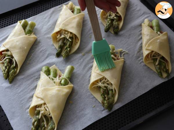 Feuilletés aux asperges, jambon et fromage fondant - Préparation etape 5