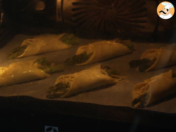 Feuilletés aux asperges, jambon et fromage fondant - Préparation etape 6