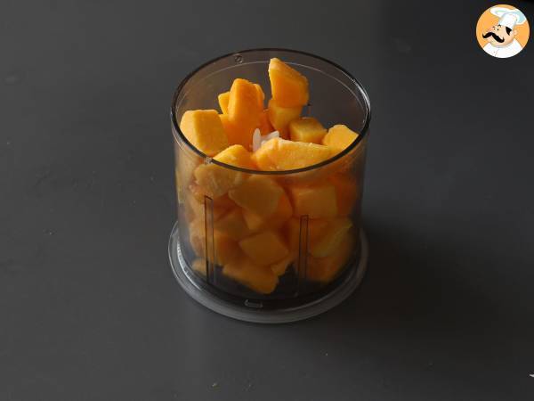 Sorbet mangue citron vert avec seulement 3 ingrédients et prêt à déguster en 5 minutes! - Préparation etape 1