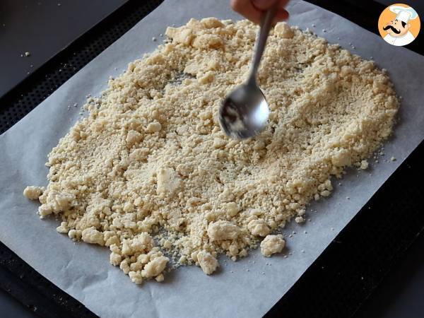 Verrines végétariennes: crème de petit pois, crumble de parmesan et crème au mascarpone - Préparation etape 2